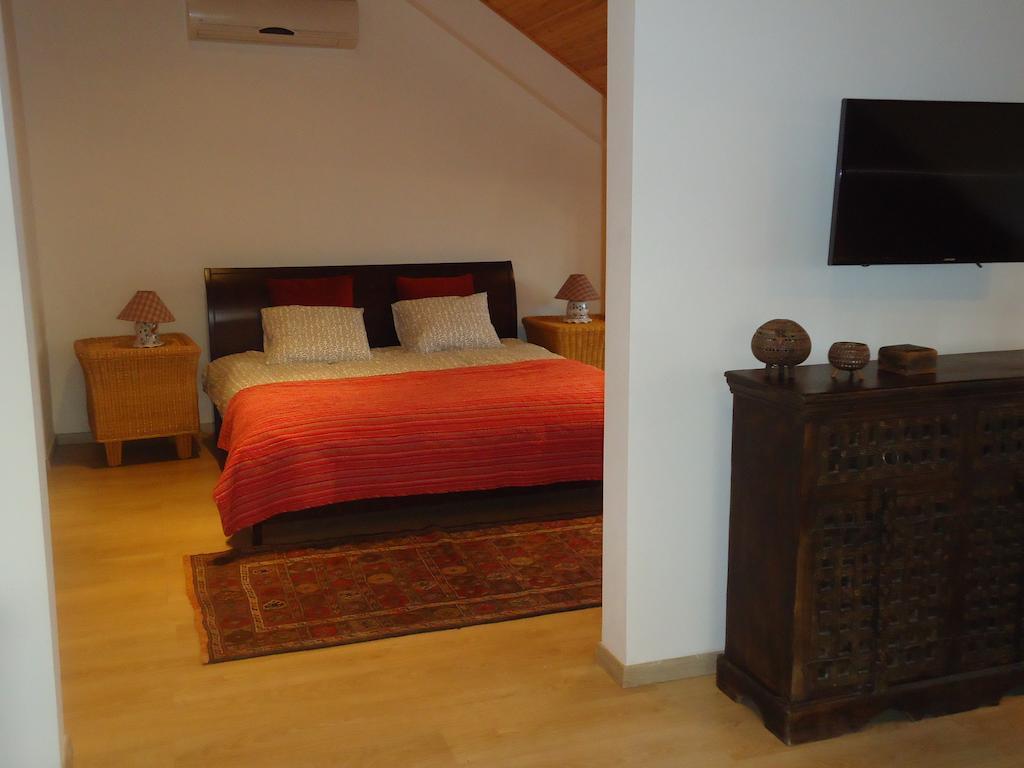 Petralona Apartment Agios Athanasios Quarto foto